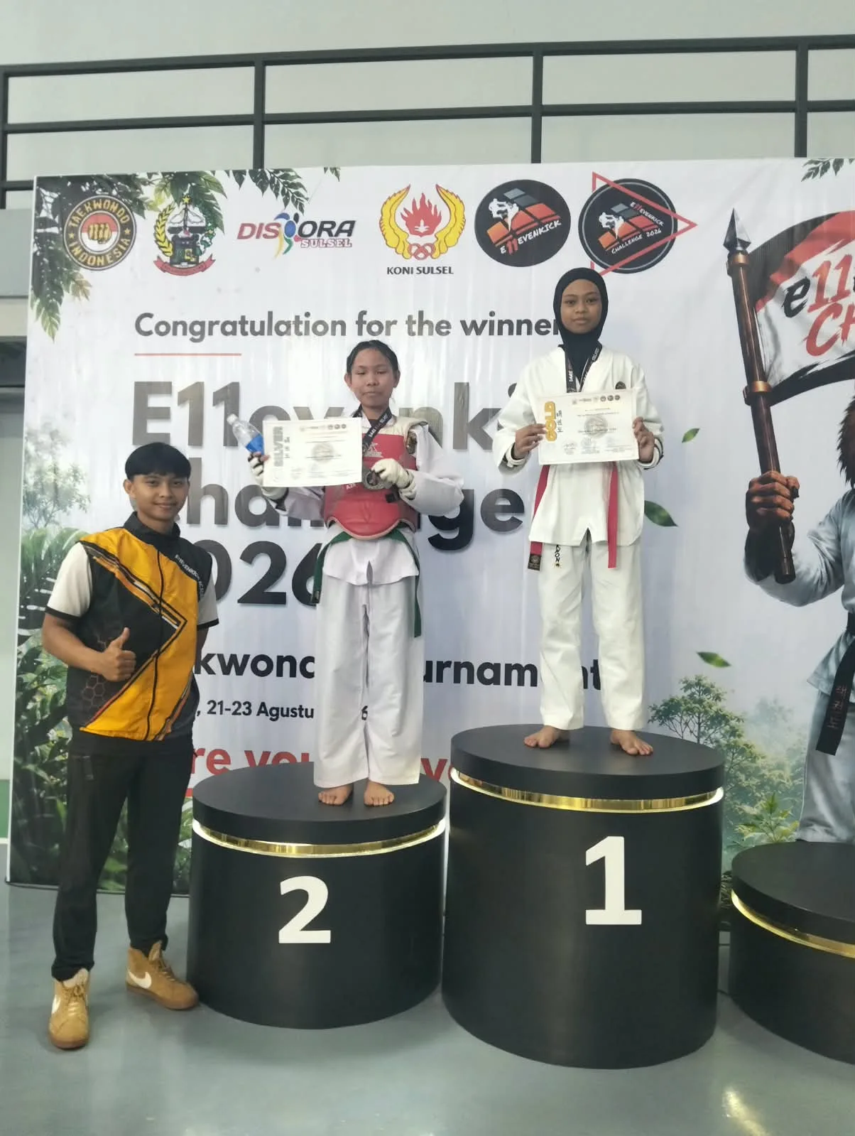 SISWI MTsN PALOPO RAIH JUARA 1 TAEKWONDO DI MAKASSAR
