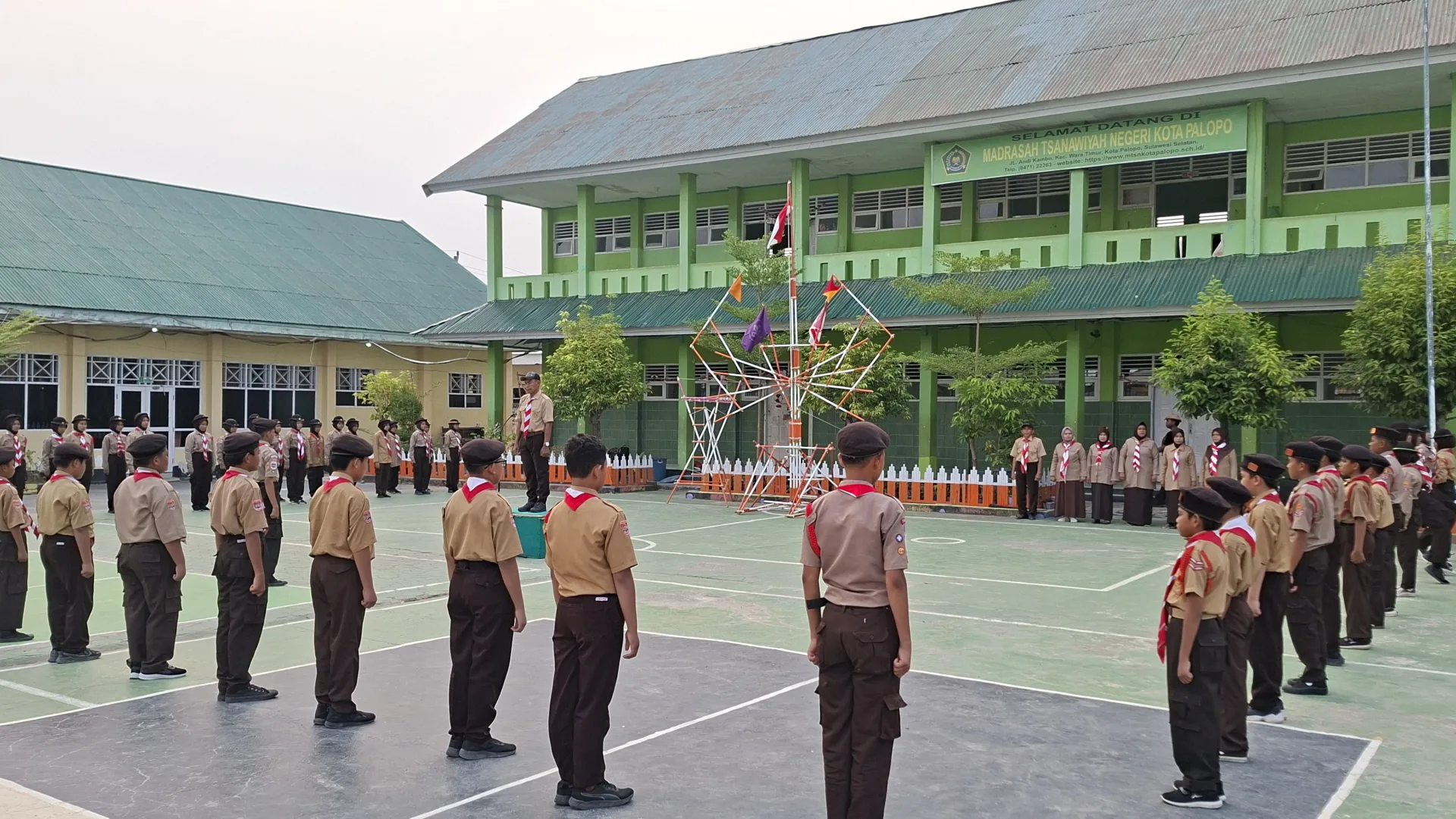 Tingkatkan Kedisiplinan Siswa, MTSN Kota Palopo Gelar Perjusami Perekrutan Anggota Pramuka Baru