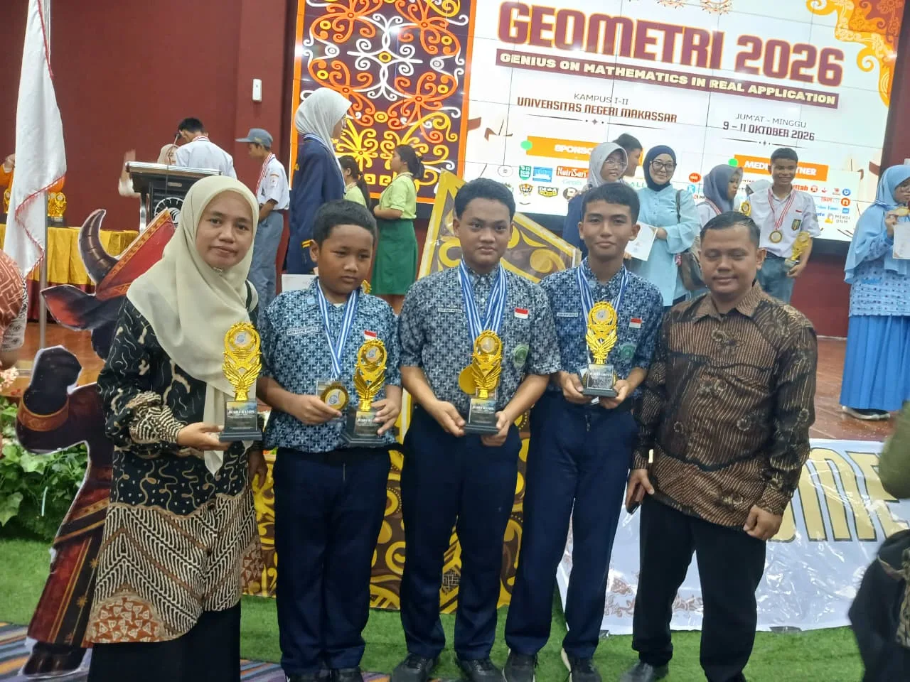 MTSN Kota Palopo Borong 5 Medali Di Ajang Genius In Matematics in Real Aplication UNM 2026
